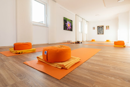 Einklang Team Yogaschule Axel und Ursula Höltge