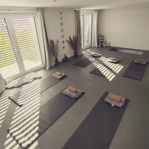 BodyTreeYoga