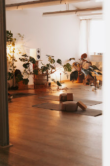 Yogaloft - YOmimiGA