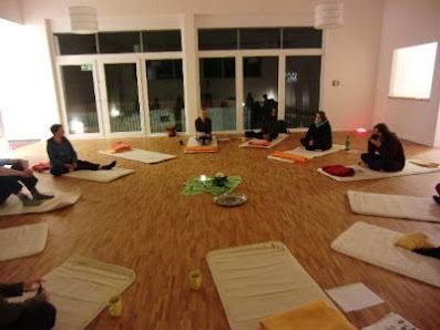 Kundalini Yoga Hamburg Andrea Scheffler