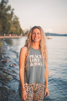 Yin + Yoga Helga Baumgartner