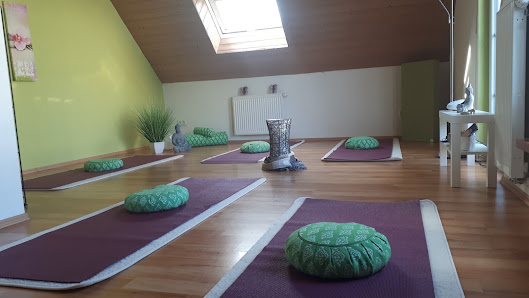 Yoga mit einem Lächeln