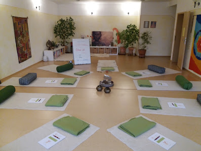 Yoga & Coaching für weiblichen Selbstwert