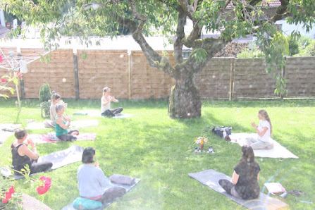 AnandaSoulLove - Kundalini Yoga, Stuhl-Yoga & Energiecoaching