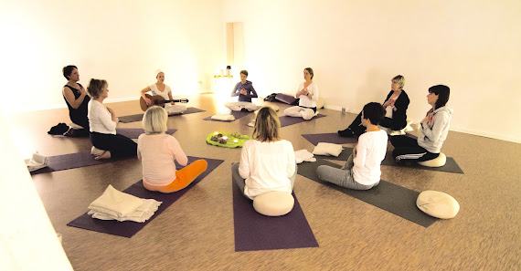 Soulflower - Kundalini Yoga - Susanne Fell