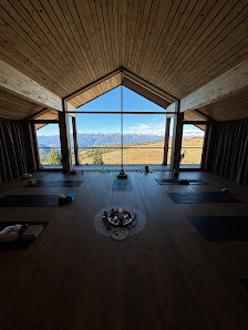 yogAroma mit Julie Marie