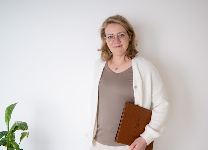 Claudia Sontheimer Yoga-Therapie
