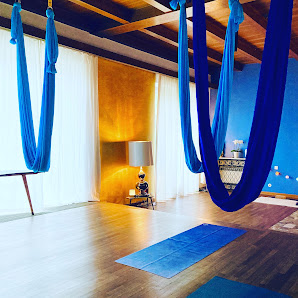 Yoga in der Blauen Villa