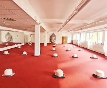 enjoYoga Eva Proschinger