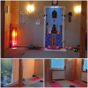 YOGA PRANA HAUS