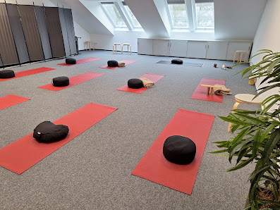 YOGAmitFREUDE