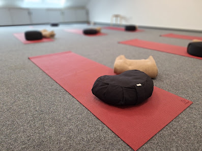 www.YOGAmitFREUDE.de