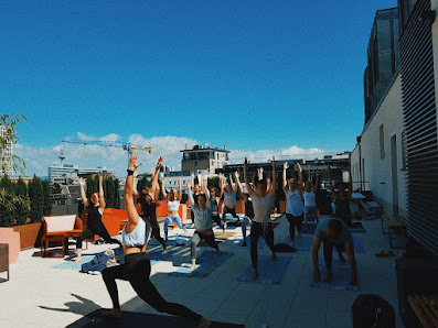 TEMPEL 17 - YOGA