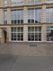 Yoga, Massage, Körperpsychologie - Nathalie Gorsleben