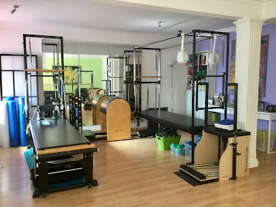 Francis Fellenz - Pilates-, Yoga-, Shiatsu-Studio Eppendorfer Weg 95 Hamburg