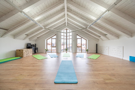 Intensive Yoga