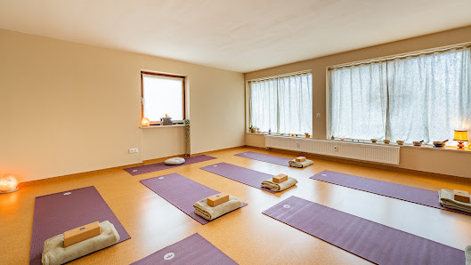 The Art of Presence - Yoga, Meditation, Sound