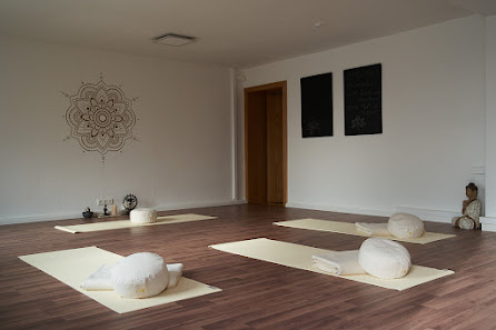 YogAmore