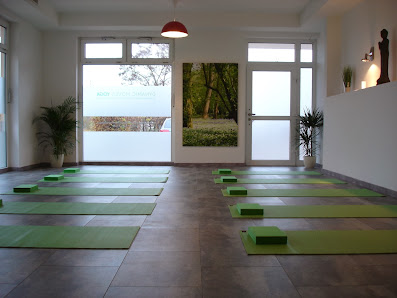 Dynamic Moves Yoga & Pilates