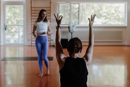 Saskia Hofmann | Modernes Yoga