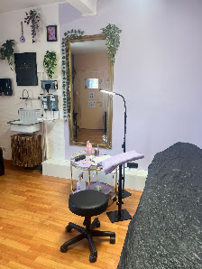 suryaflowink - Yoga & Tattoo Studio Julia Schappert