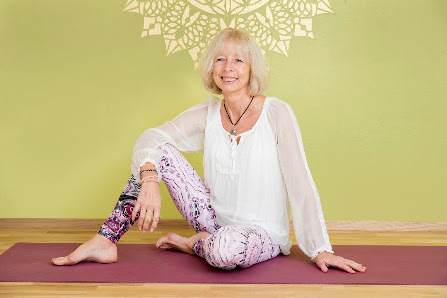 Dagmar Jung Online Yoga