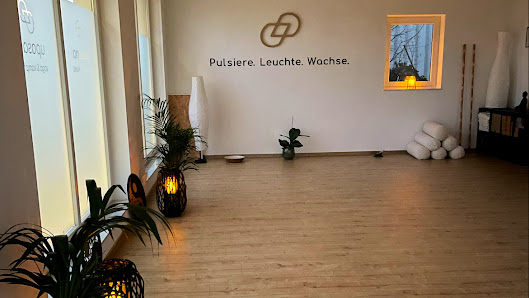 UPASANA Yoga & Kampfkunst