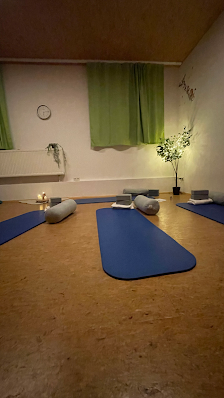 BE MINDFUL Stressbewältigung mit Achtsamkeit und Yoga