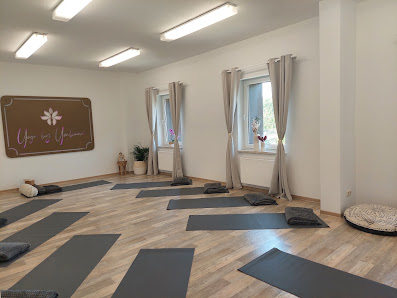 Yoga by Youliane