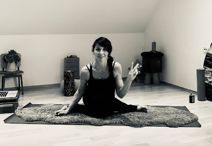 Yin Arts - Online Yin Yoga Studio