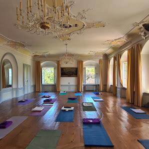 Iyengar Yoga & Yogaferien in Bernried a. Starnberger See