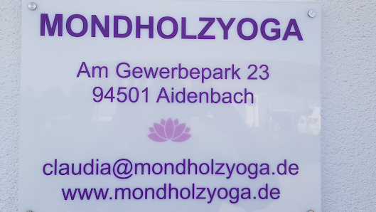 MONDHOLZYOGA Claudia Eichinger