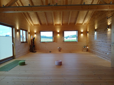 MONDHOLZYOGA Claudia Eichinger