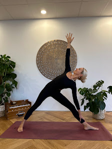 I AM YOGA & HEALTH STUDIO by Antonia Madeleine