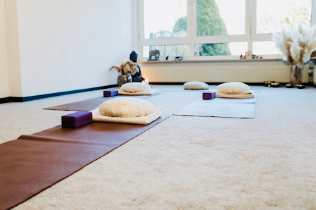 Anahata Yoga