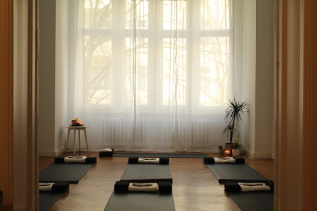 EVANI YOGA
