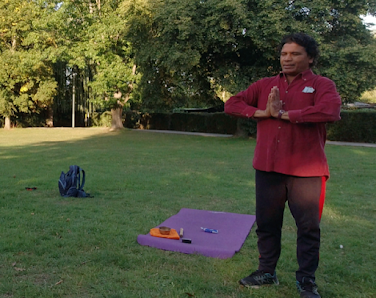 Chandra Das - Hatha Yoga