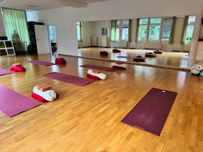 Yoga und Coaching - Roots of TRI