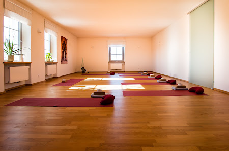 Yoga am Bahnhof Weißenhorn