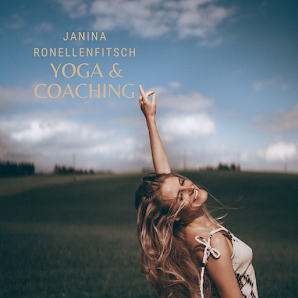 Janina Ronellenfitsch ▷ Yoga & Coaching