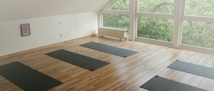 TheBlossom.Yoga