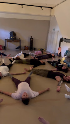 YOGA JUNGLE