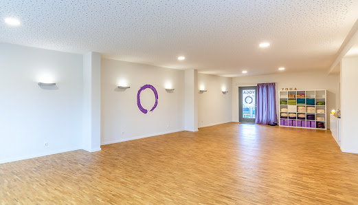 atmungsaktiv - YOGA FÜR JEDEN