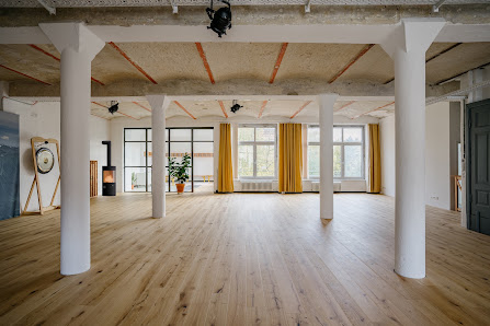 Yellow Yoga Studio Berg