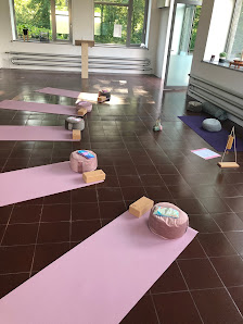 Shantima Yoga - Yoga in Sottrum für Schwangerschaft, Mamasein und Perimenopause