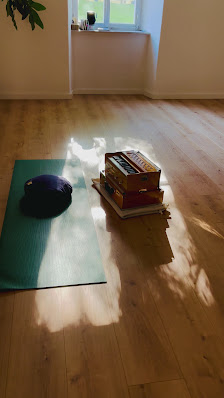 TARU YOGA