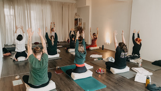 MonJA – Coaching, Yoga & Körperarbeit | Monja Stein