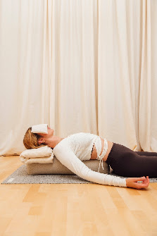 Lumi Studio Köln · Yoga · Ayurveda Massage ·