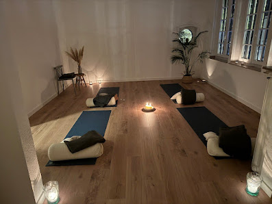 Nina Bartholmes - Coaching I Yoga I Mental Health