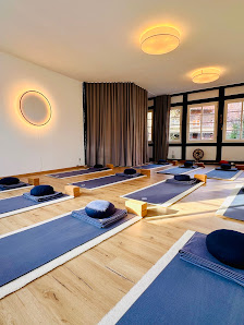 Jennifer Conzendorf Studio Pilates | Yoga